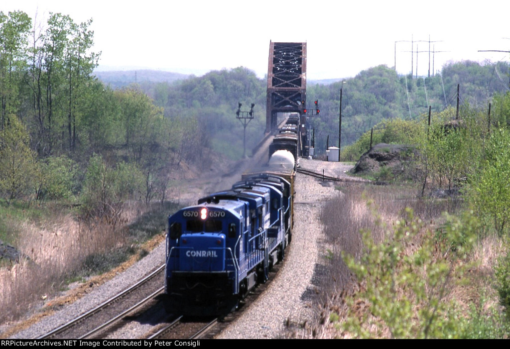 CR 6570 coming off the Alfred H. Smith Memorial Bridge